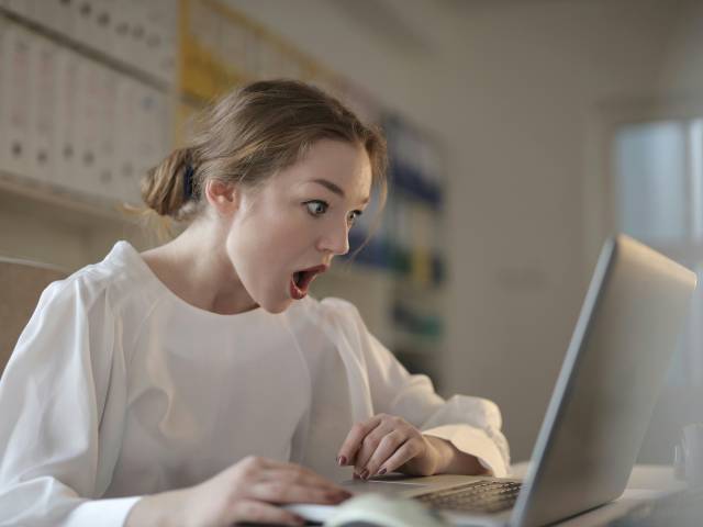 Conquiste clientes 24/7: Descubra como um site pode impulsionar suas vendas